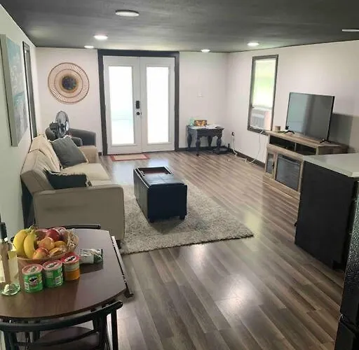 Field Quarters Holiday home Pensacola