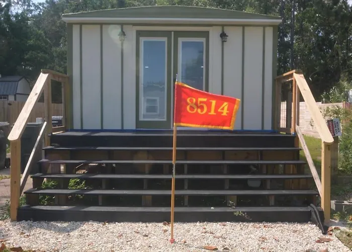 Field Quarters *