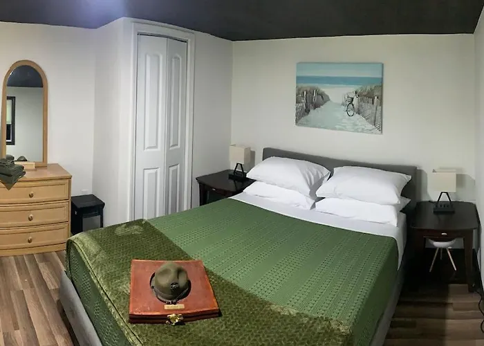 Field Quarters Holiday home Pensacola